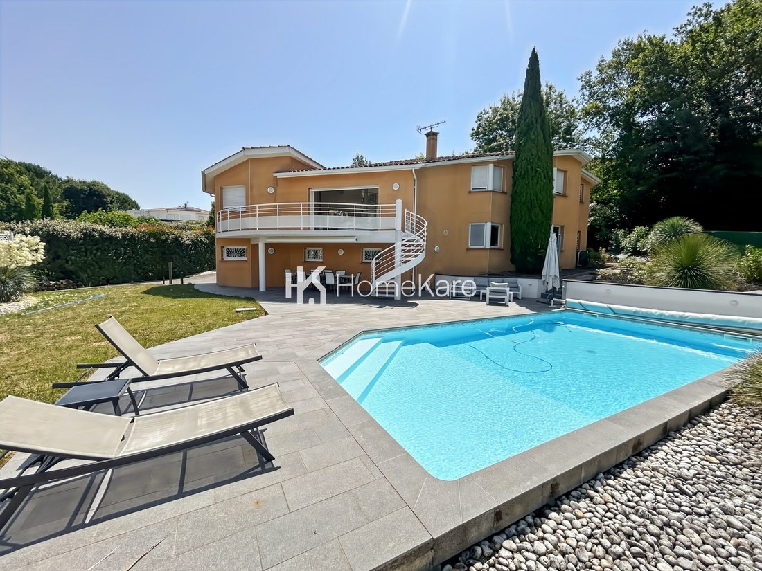 House in Montaigut-sur-Save, Occitania, France 1 - 18276390