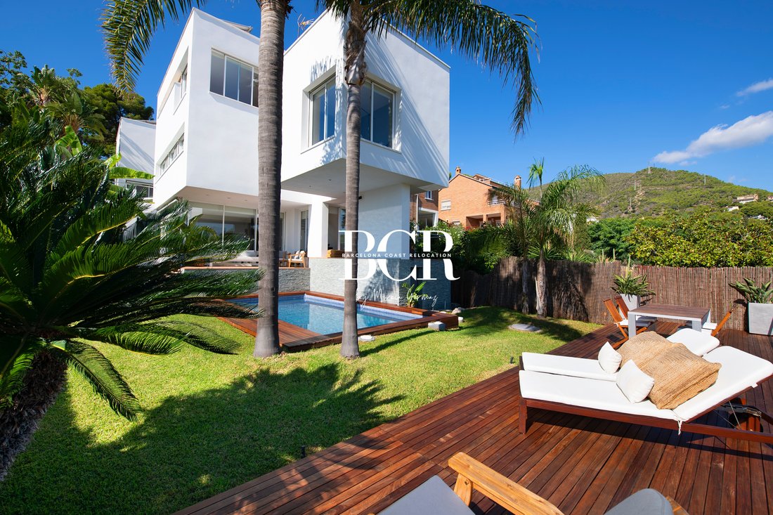 Villa in Castelldefels, Catalonia, Spain 3 - 18272518