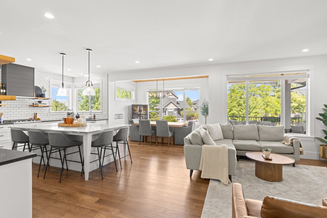 House in Kelowna, British Columbia, Canada 5 - 18268720