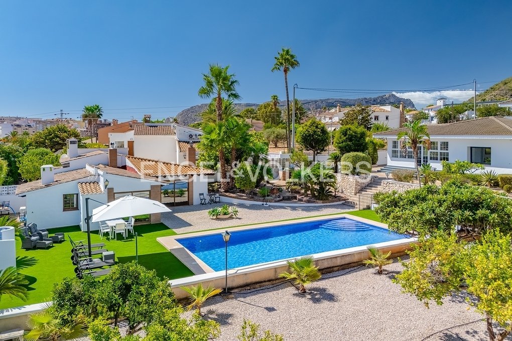 Villa in Calp / Calpe, Valencian Community, Spain 1 - 10831778