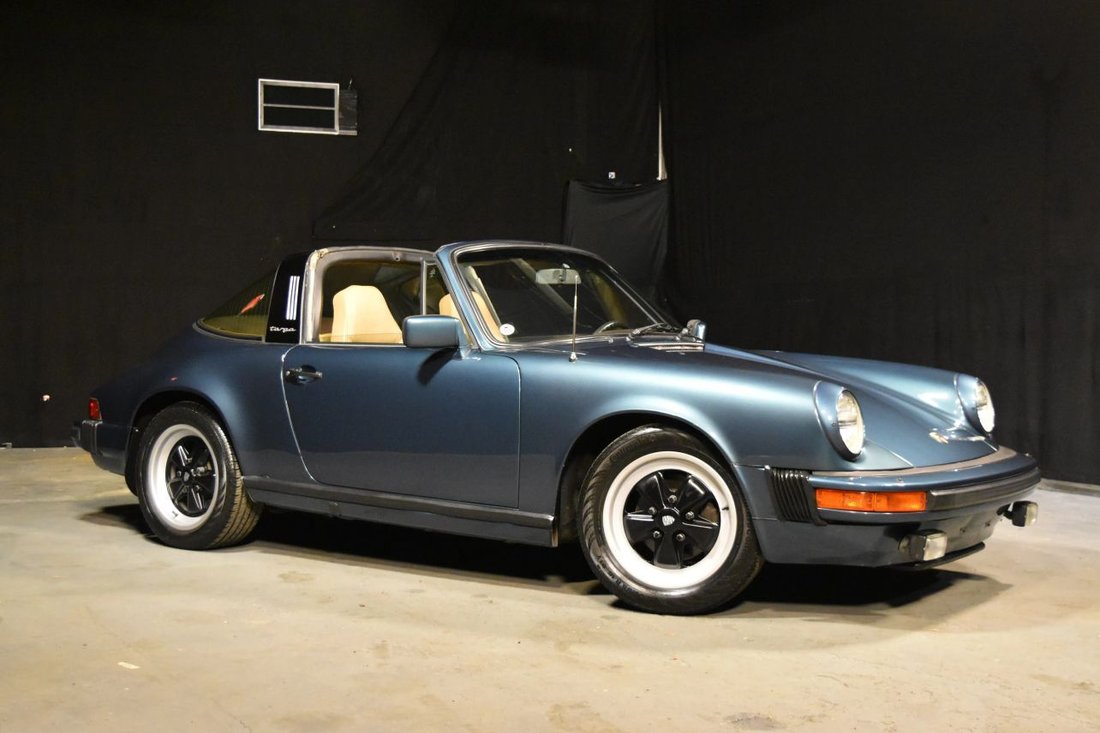 Cabriolet in Fort Lauderdale, FL, United States 5 - 18275913