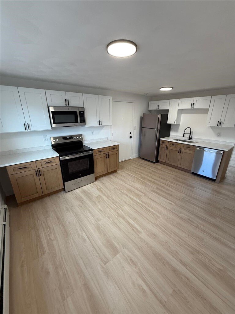 Pawtucket, Rhode Island, United States 3 - 18273186