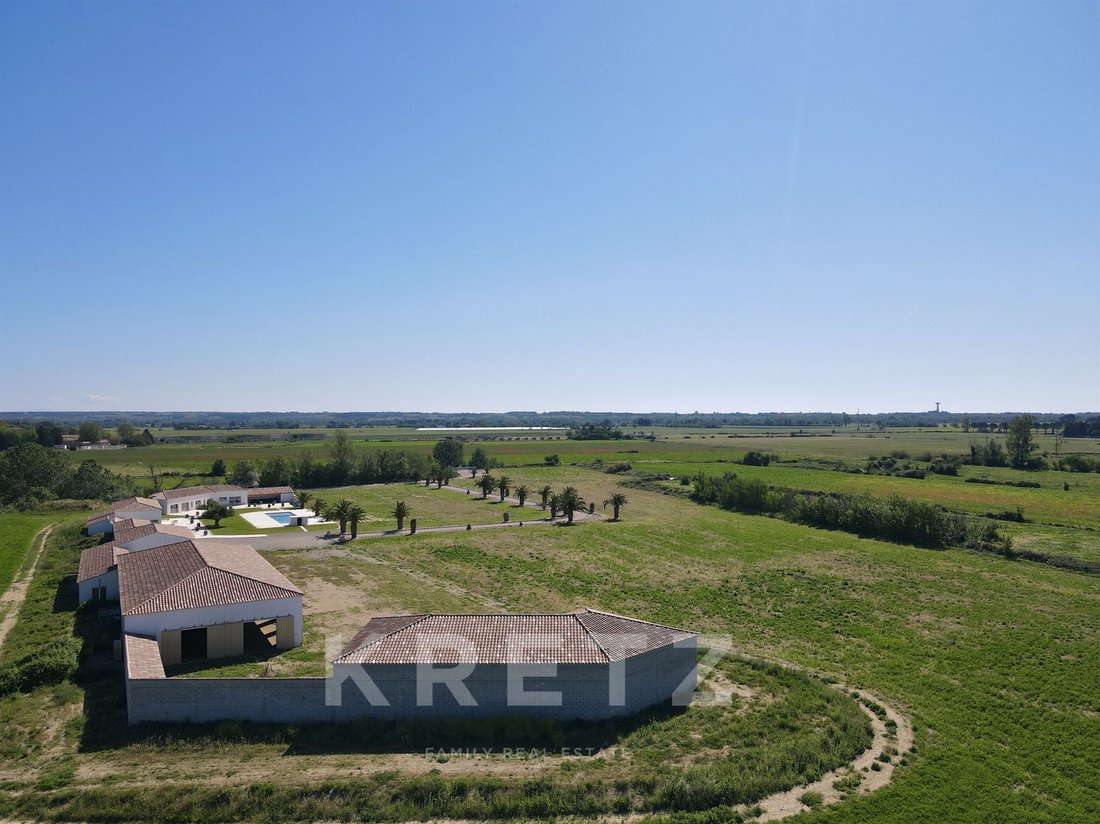 Country House in Peripherie, Aigues-Mortes, France 5 - 18275360