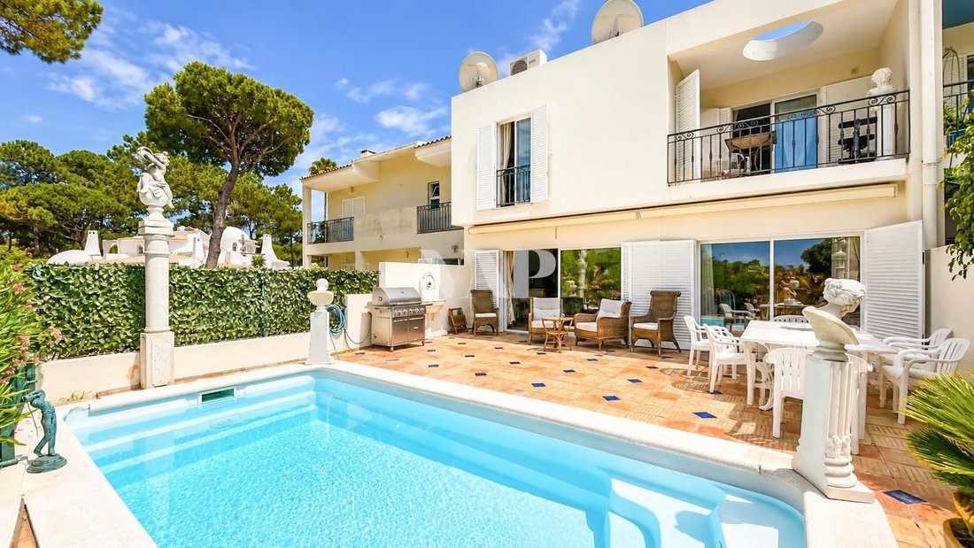 Villa in Quarteira, Algarve, Portugal 1 - 18252629