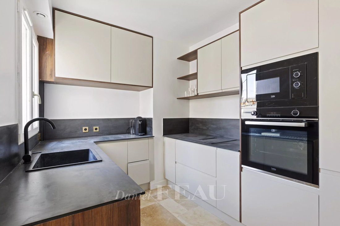 Apartment in Monnaie, Paris 6e Arrondissement, Paris 4 - 18271903