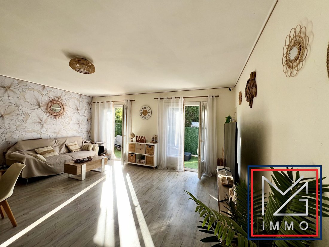 House in Six-Fours-les-Plages, Provence-Alpes-Côte d'Azur, France 5 - 18276473