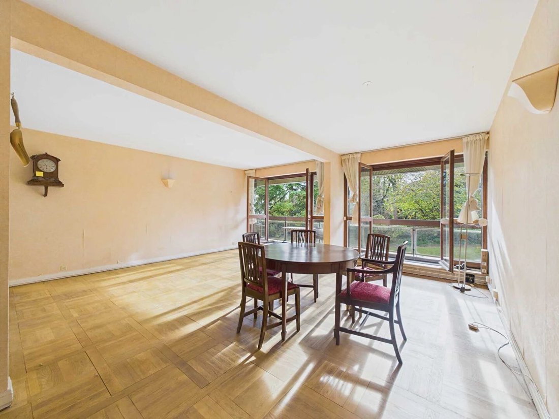 Apartment in Saint-Cloud, Ile-de-France, France 3 - 18270122