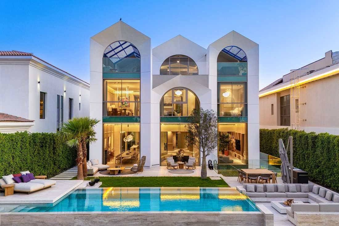 Villa in Jumeirah Golf Estates, Dubai, United Arab Emirates 1 - 18271921
