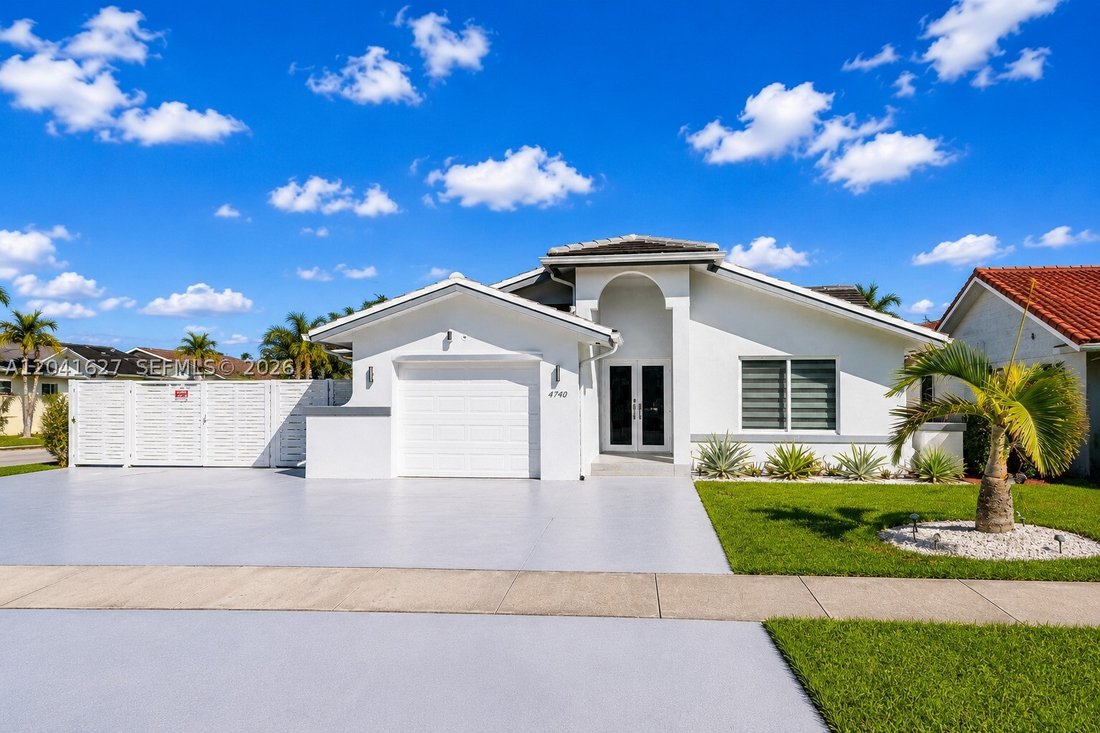 House in Miami, Florida, United States 1 - 18270352