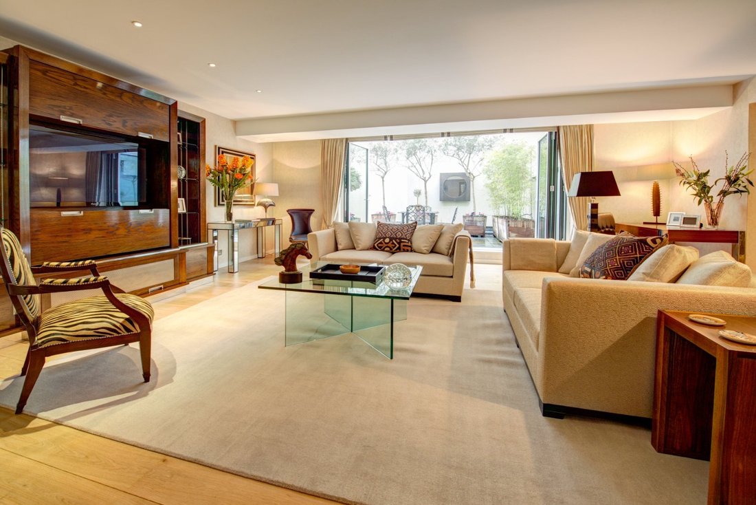 Apartment in Brompton, Kensington And Chelsea, England 1 - 18270879