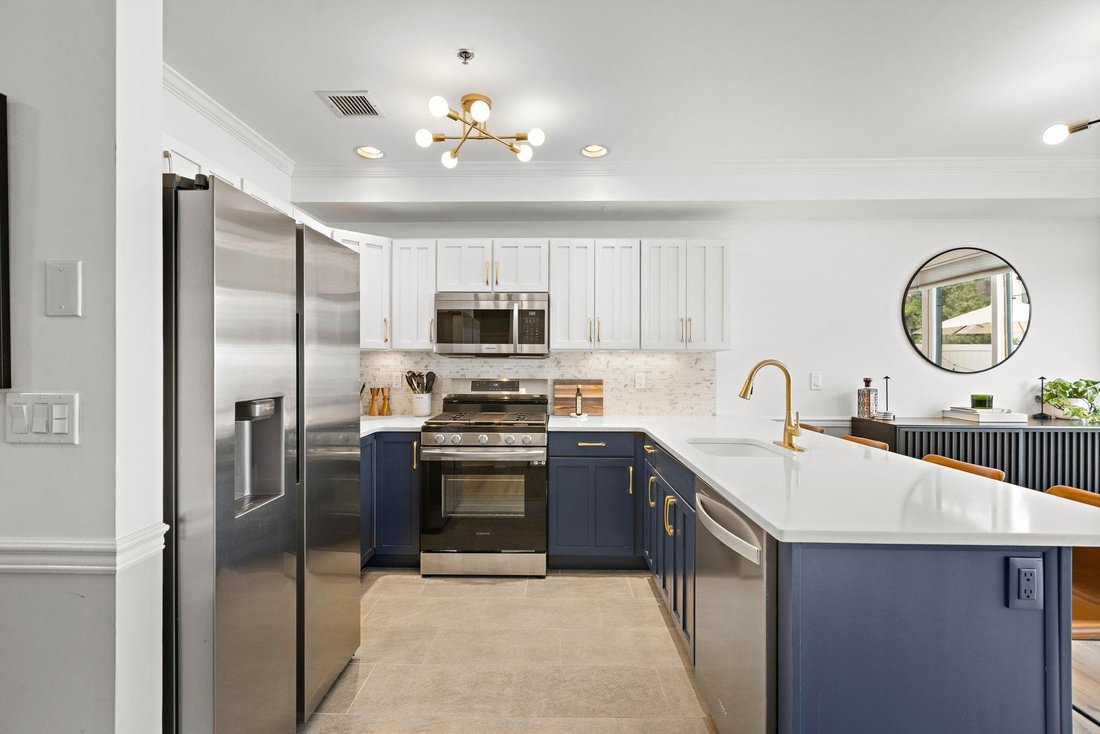 Condo in Hoboken, New Jersey, United States 3 - 18276322