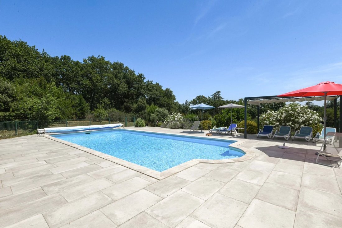 Estate in Uzès, Occitania, France 5 - 17896989