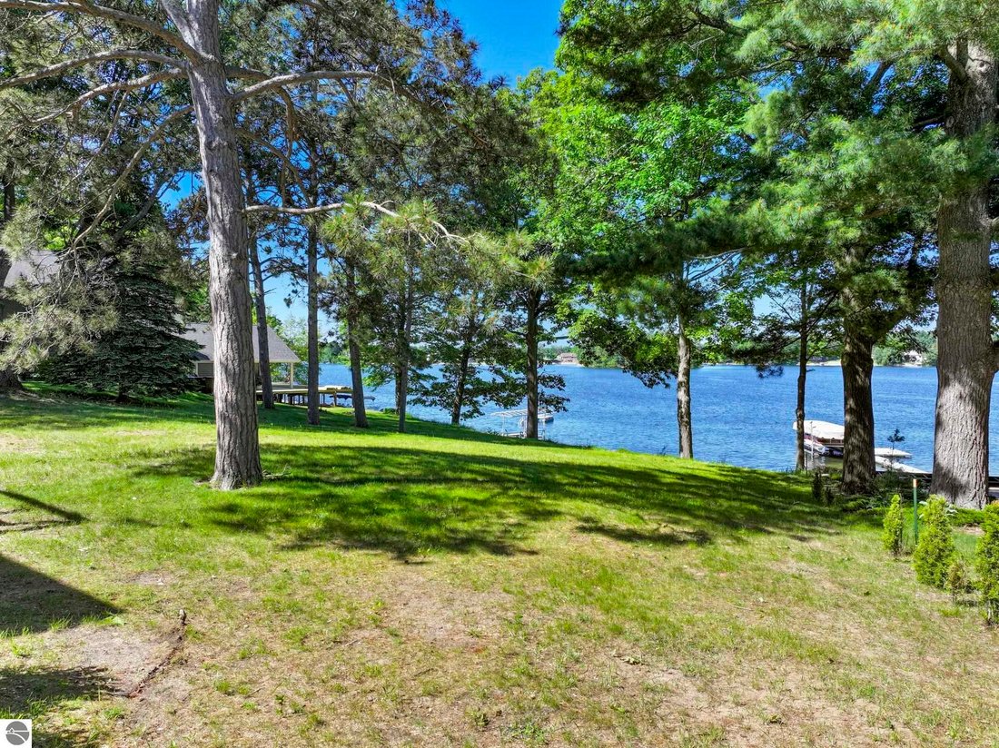 House in Traverse City, Michigan, United States 5 - 18276203
