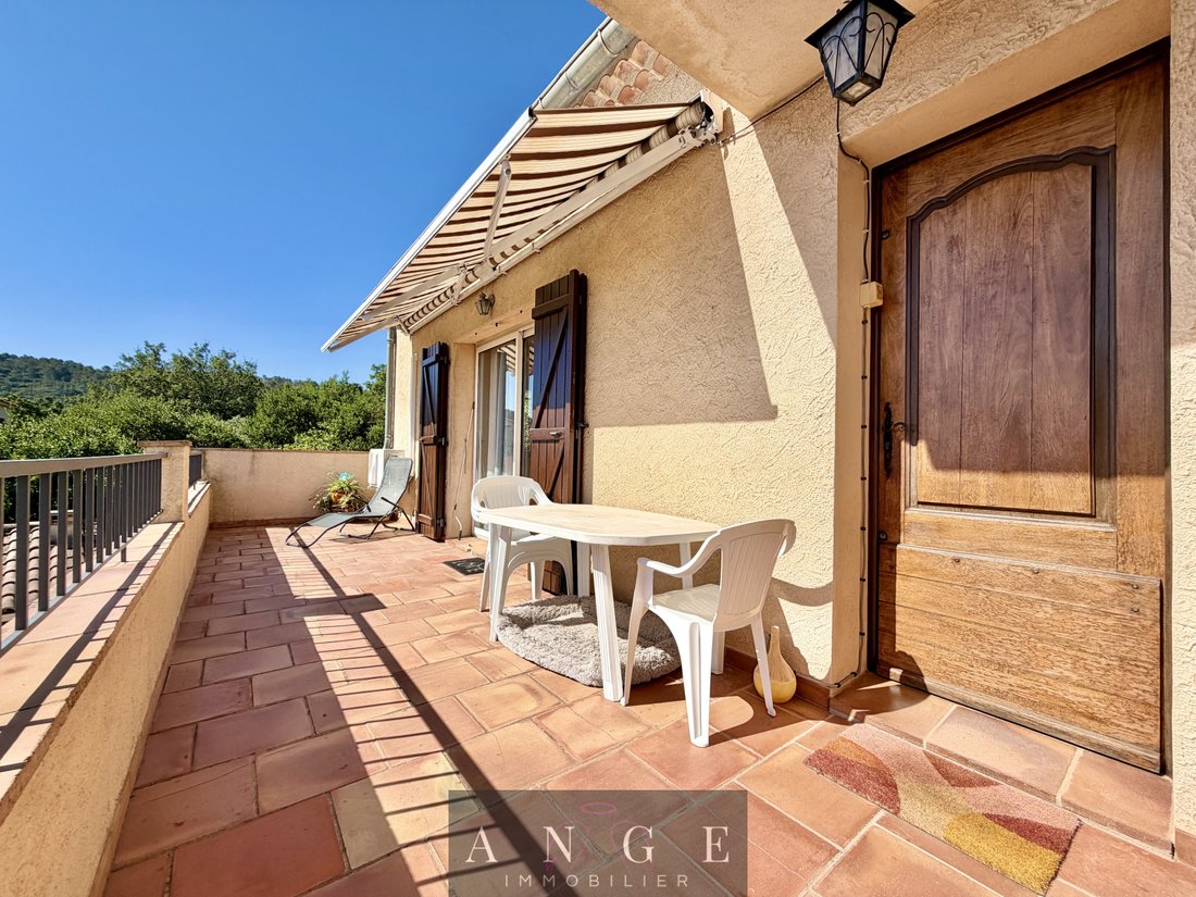 Villa in Solliès-Ville, Provence-Alpes-Côte d'Azur, France 4 - 18273952