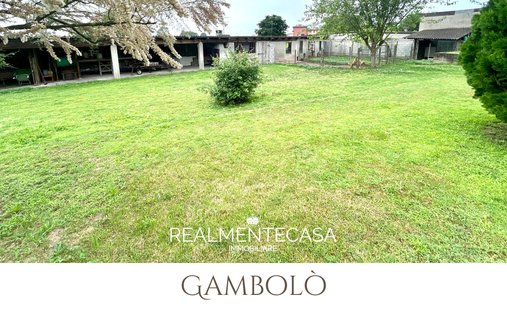 Country House in Historic Center, Pavia, Lombardy 1