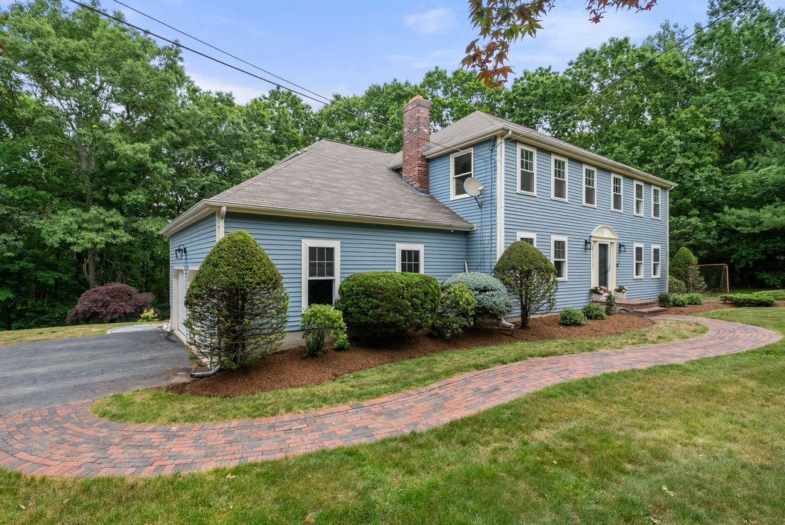 House in Foxborough, Massachusetts, United States 2 - 18272315