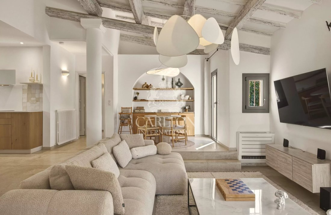 Estate in Saint-Paul-de-Vence, Provence-Alpes-Côte d'Azur, France 5 - 17728132