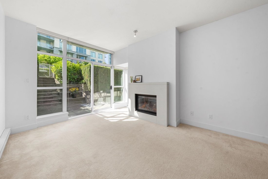Condo in University Endowment Lands, British Columbia, Canada 3 - 18275507