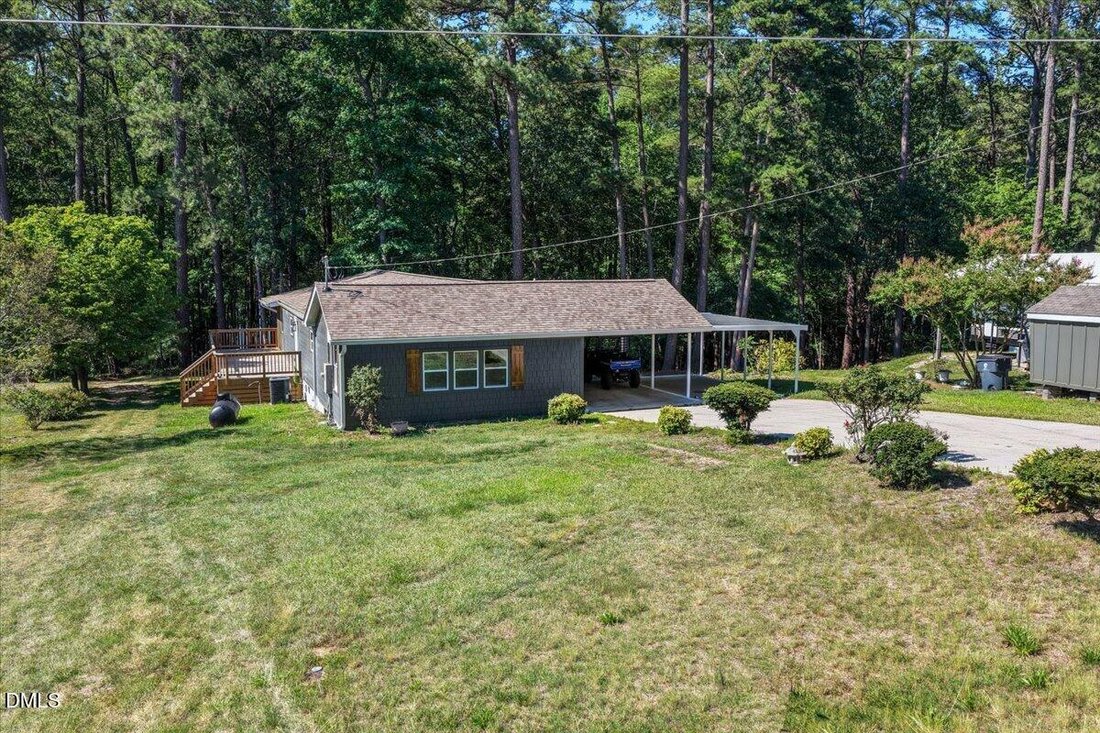 Land in Henderson, North Carolina, United States 4 - 18174877
