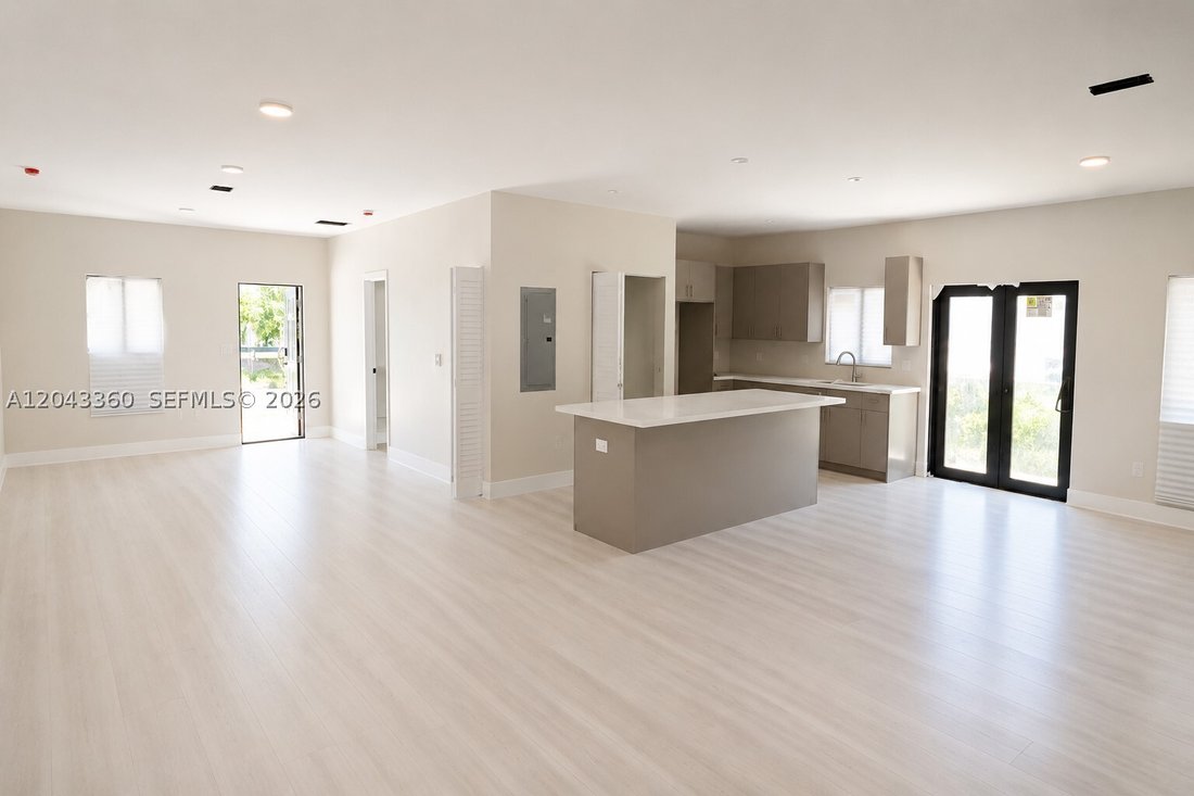 House in Miami, Florida, United States 1 - 18273735