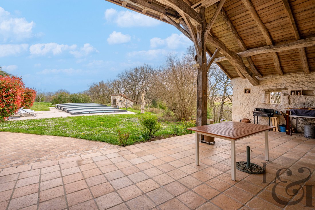 Villa a Hautefage-la-Tour, Nuova Aquitania, Francia 4 - 18272151