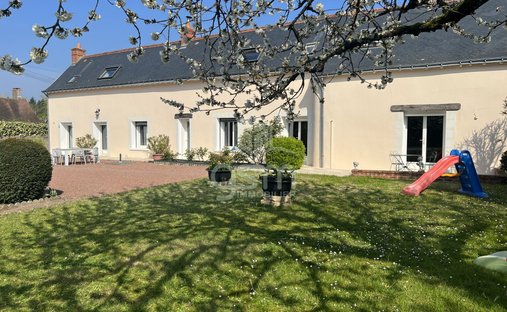 House in Esvres, Centre-Val de Loire, France 1