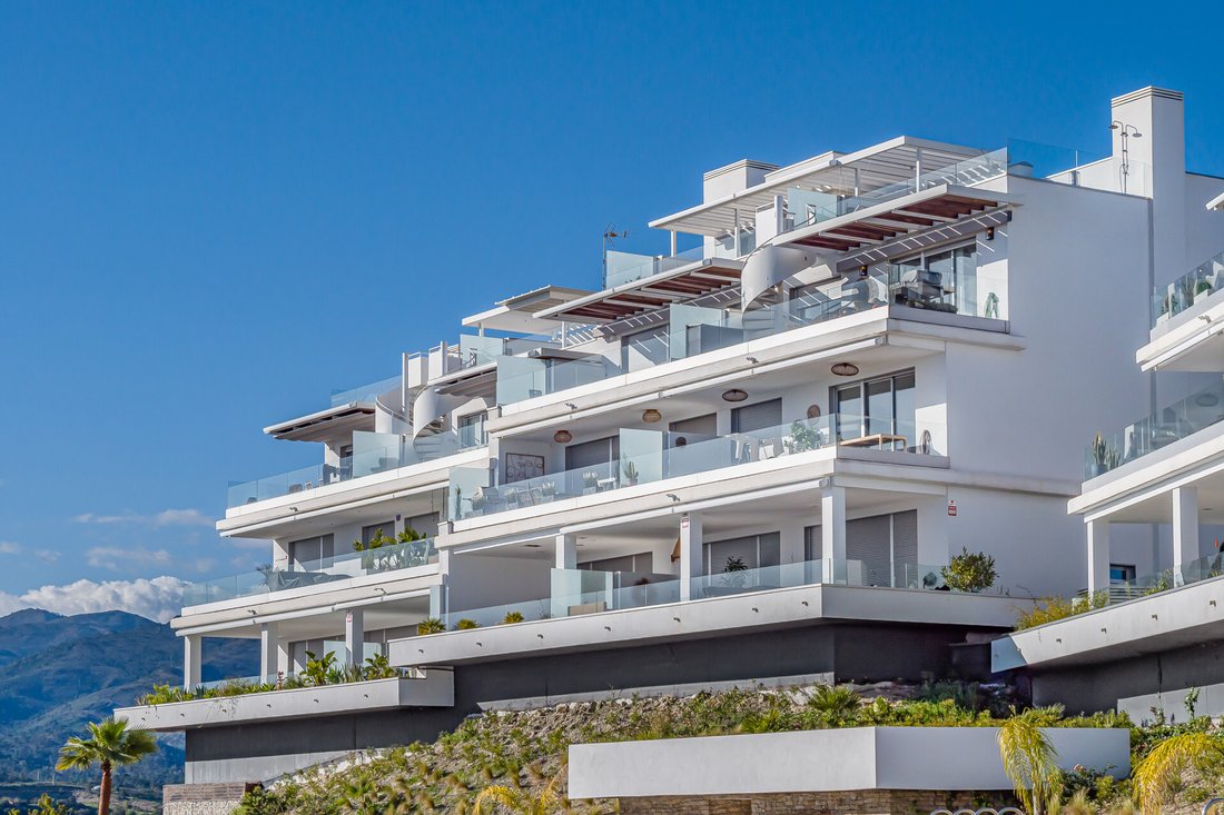 Apartment in Cancelada, Estepona, Andalusia 3 - 18273451
