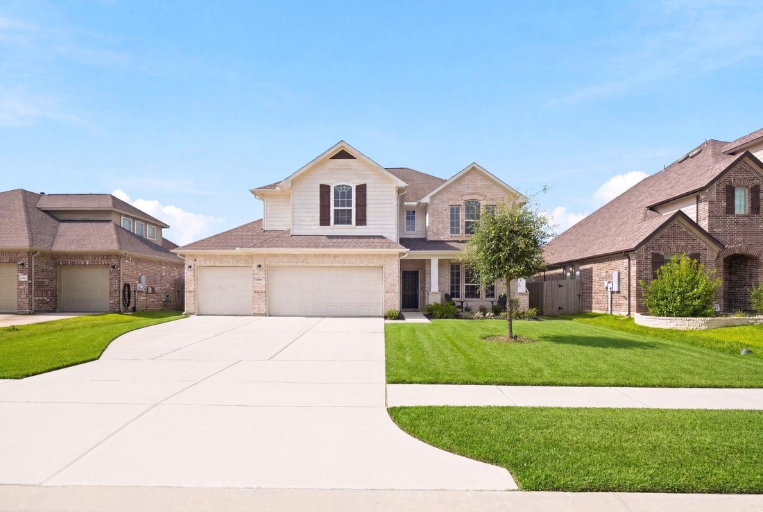 House in Friendswood, Texas, United States 5 - 18275130