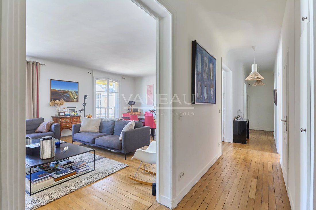 Apartment in Puteaux, Ile-de-France, France 2 - 18275553