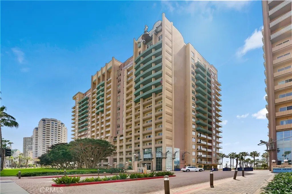 Condo in Signal Hill, California, United States 1 - 18271285