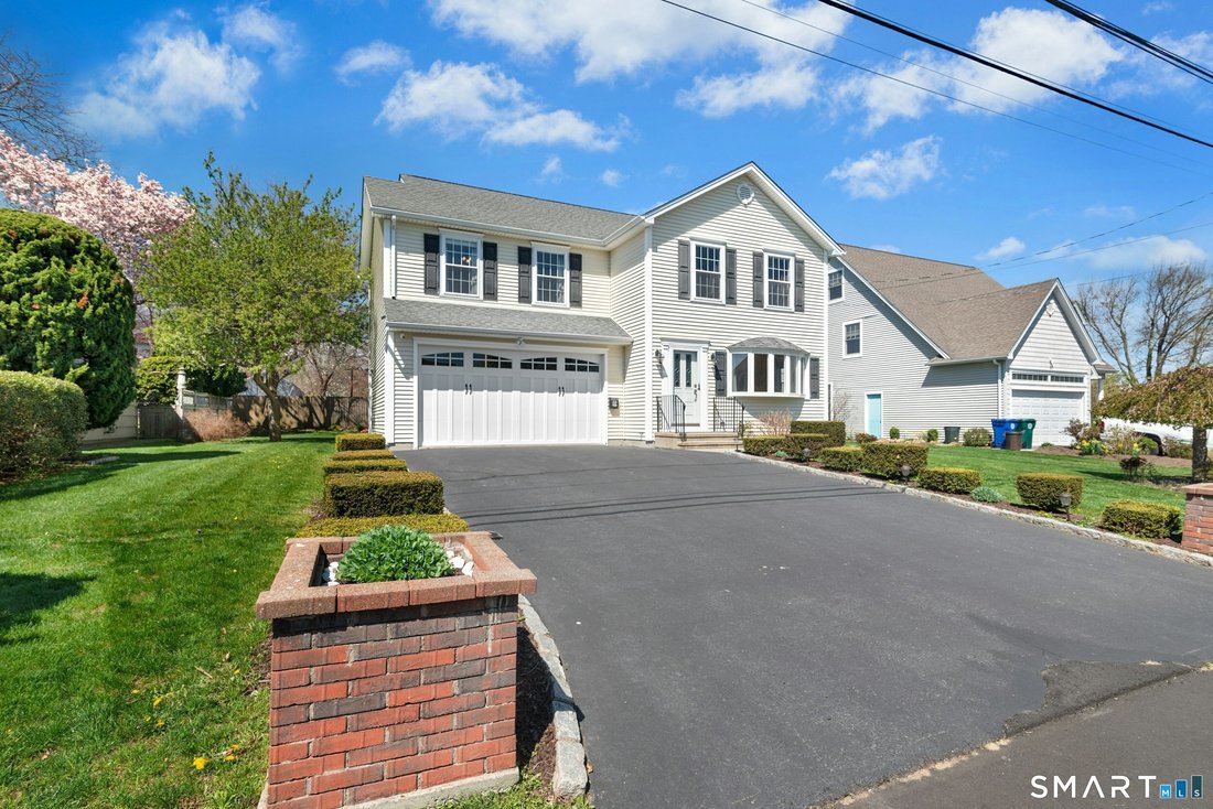 Stratford, Connecticut, United States 4 - 17757601