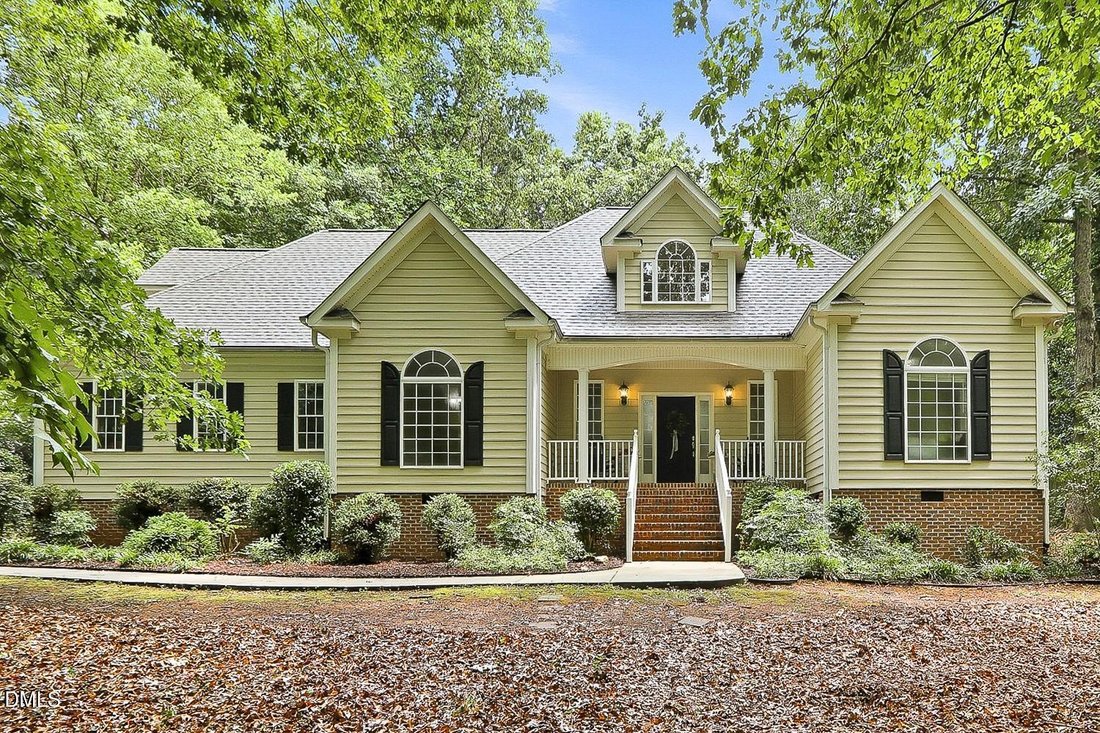 House in Holly Springs, North Carolina, United States 1 - 18270421