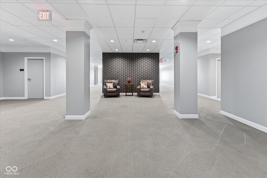 Condo in Indianapolis, Indiana, United States 3 - 18270760