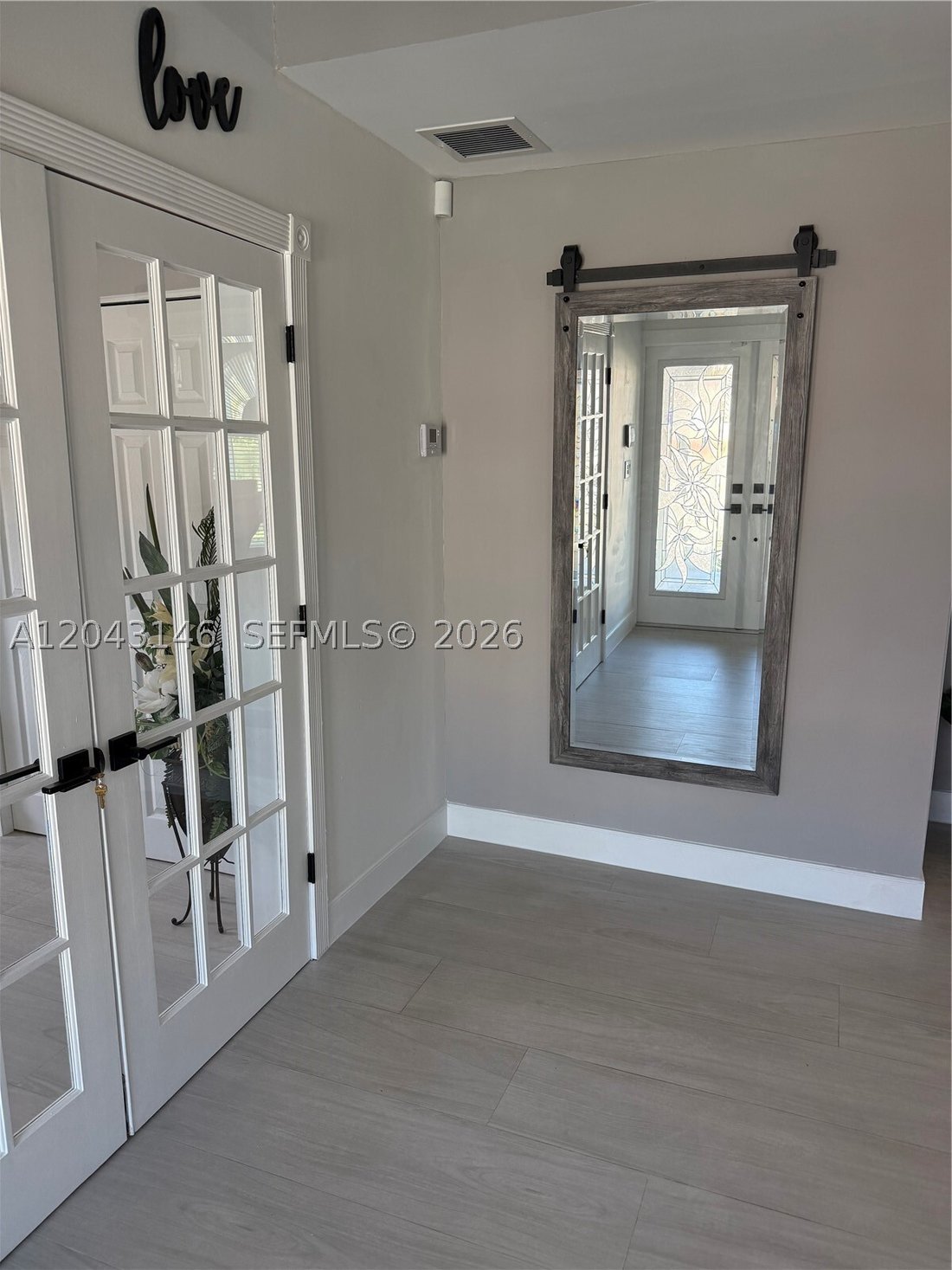 House in Miami, Florida, United States 3 - 18273719