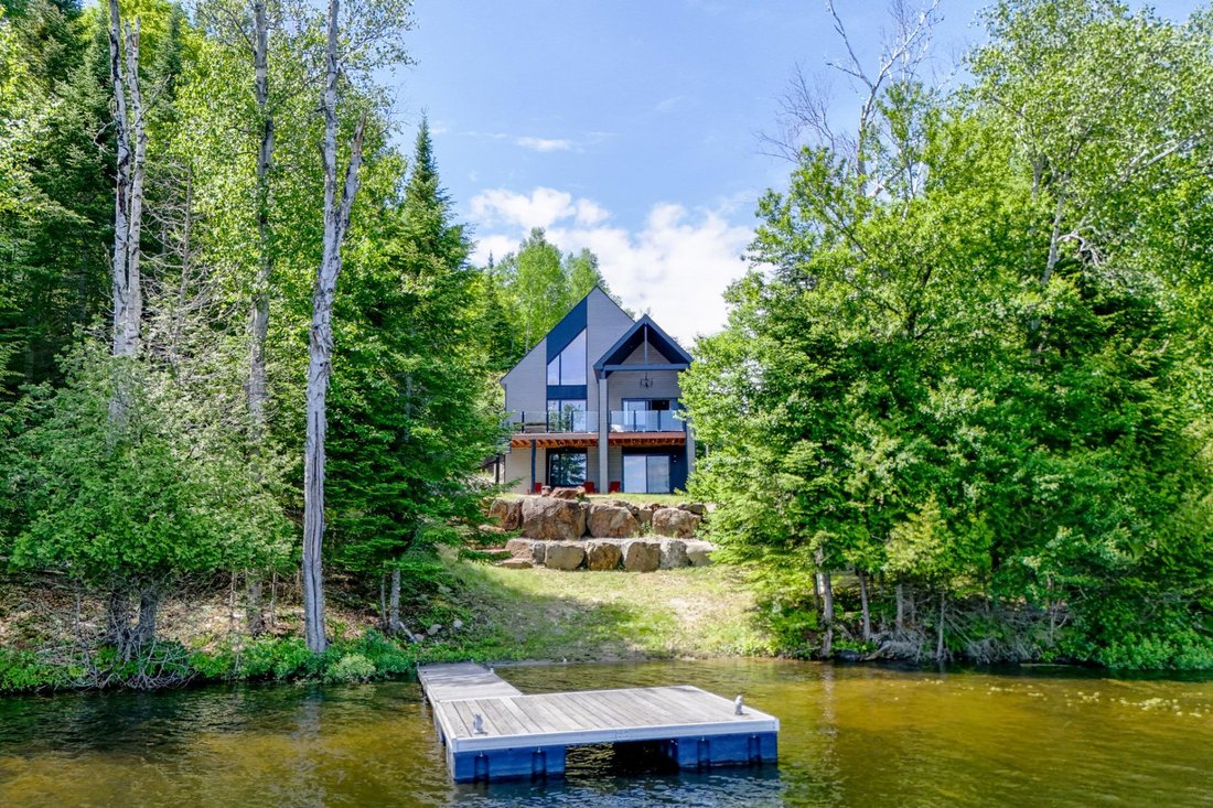 House in La Minerve, Quebec, Canada 1 - 17682965