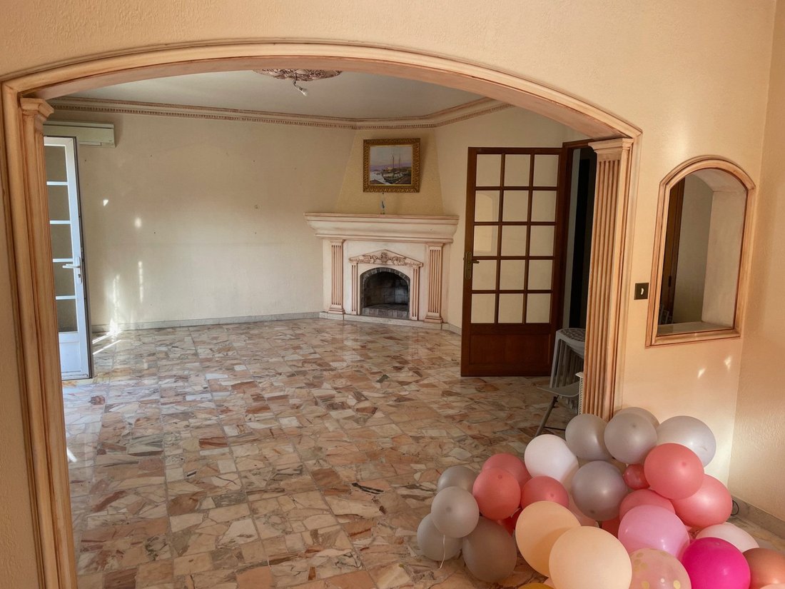 Villa in Six-Fours-les-Plages, Provence-Alpes-Côte d'Azur, France 5 - 18276537