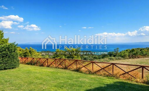 Villa in Pallini Municipal Unit, Macedonia and Thrace, Greece 1