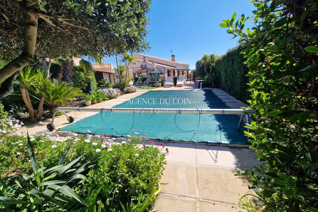 Villa in Partie Nord-Ferrieres-Cadenades-Rouviere, Le Muy, France 2 - 18271432