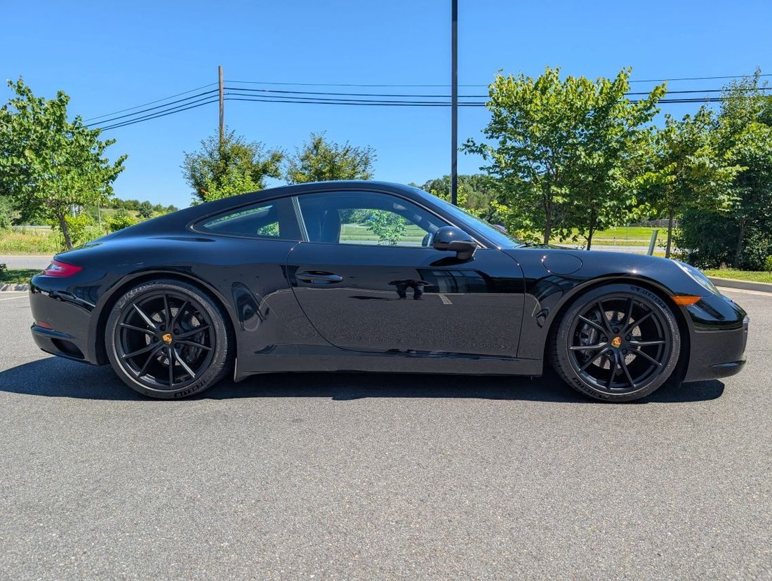 Coupe in Ashburn, VA, United States 4 - 18275870