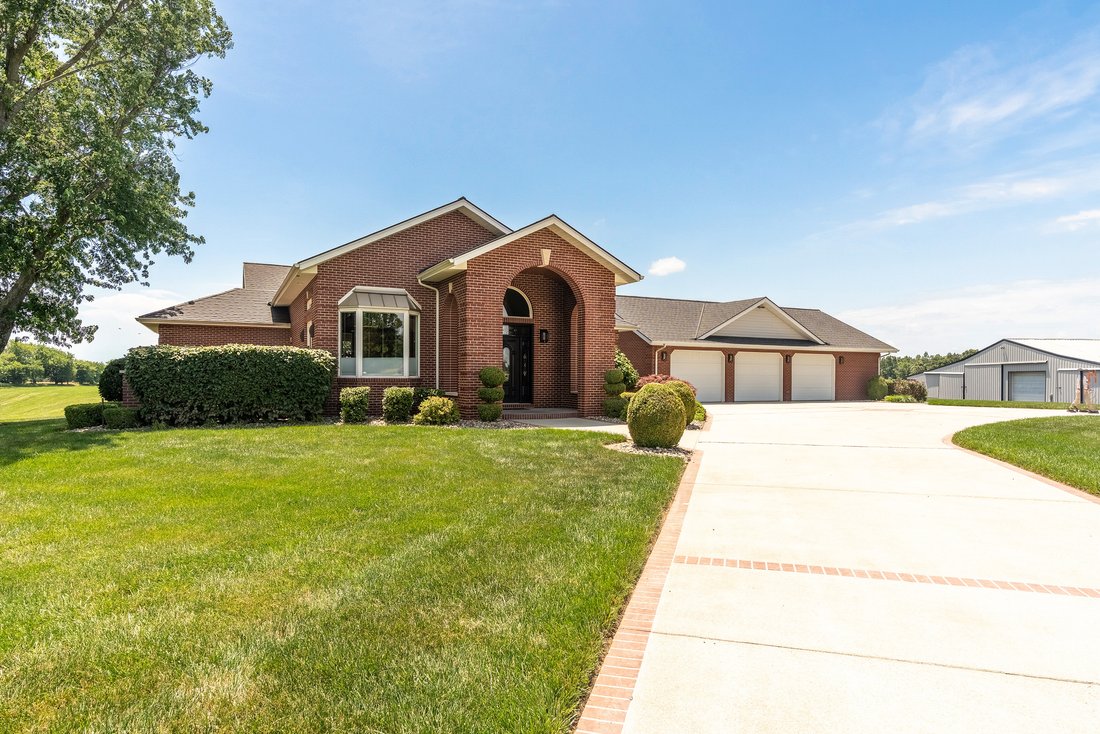 House in Murphysboro, Illinois, United States 3 - 18111699