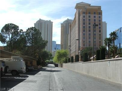 Las Vegas, Nevada, United States 2 - 18273511