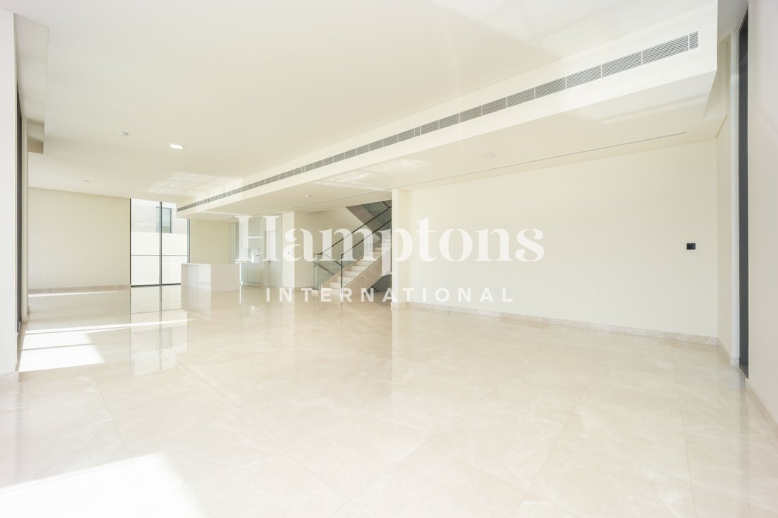 Villa in Hadaeq Sheikh Mohammed Bin Rashid, Dubai, United Arab Emirates 4 - 18270083