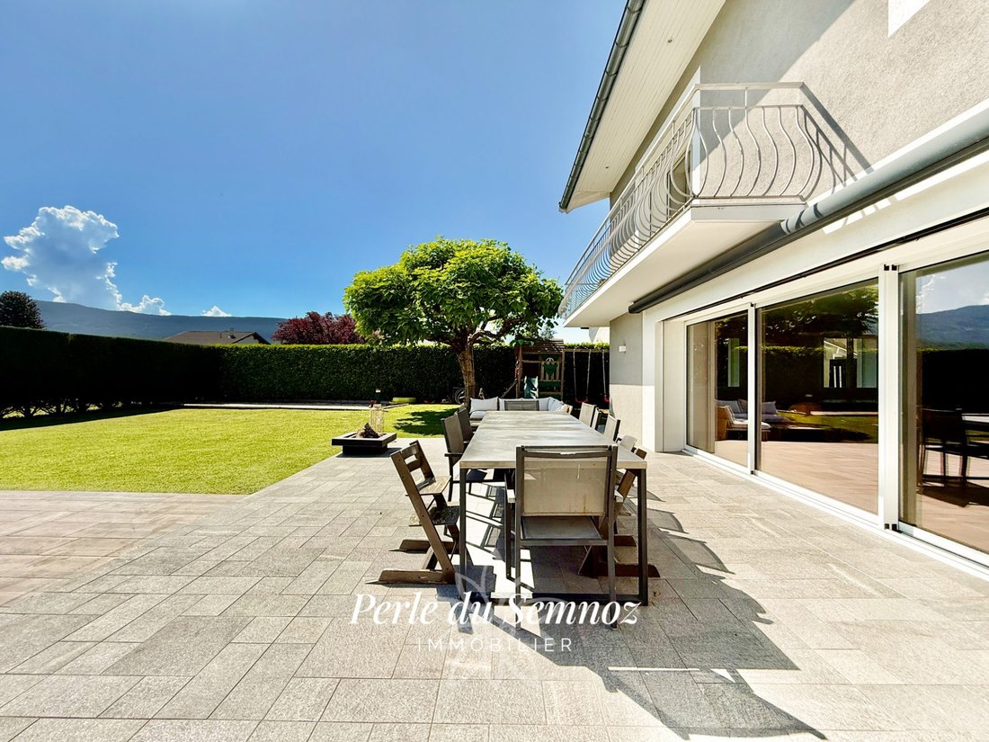 Villa in Vallieres, Vallieres-sur-Fier, France 4 - 18276366