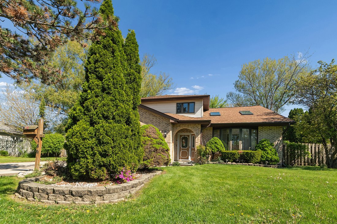 House in Hoffman Estates, Illinois, United States 4 - 18270621