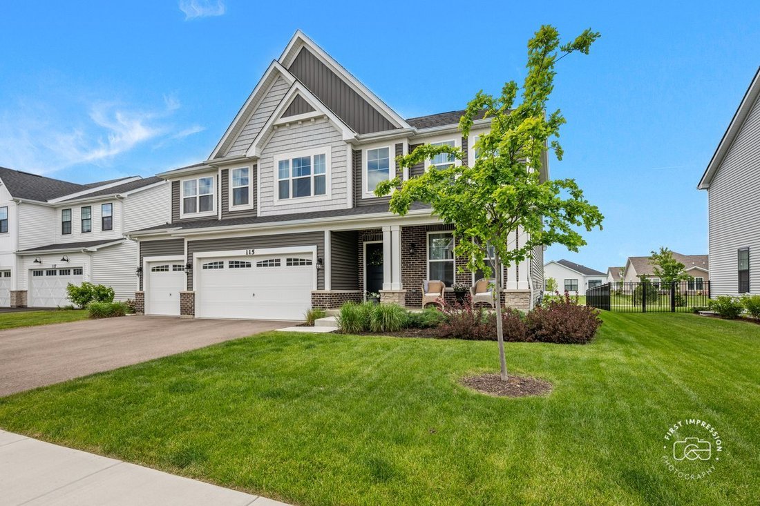 House in Oswego, Illinois, United States 2 - 18270694