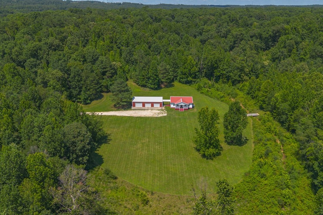 House in New Johnsonville, Tennessee, United States 1 - 18271253