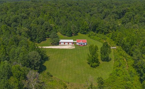 House in New Johnsonville, Tennessee, United States 1