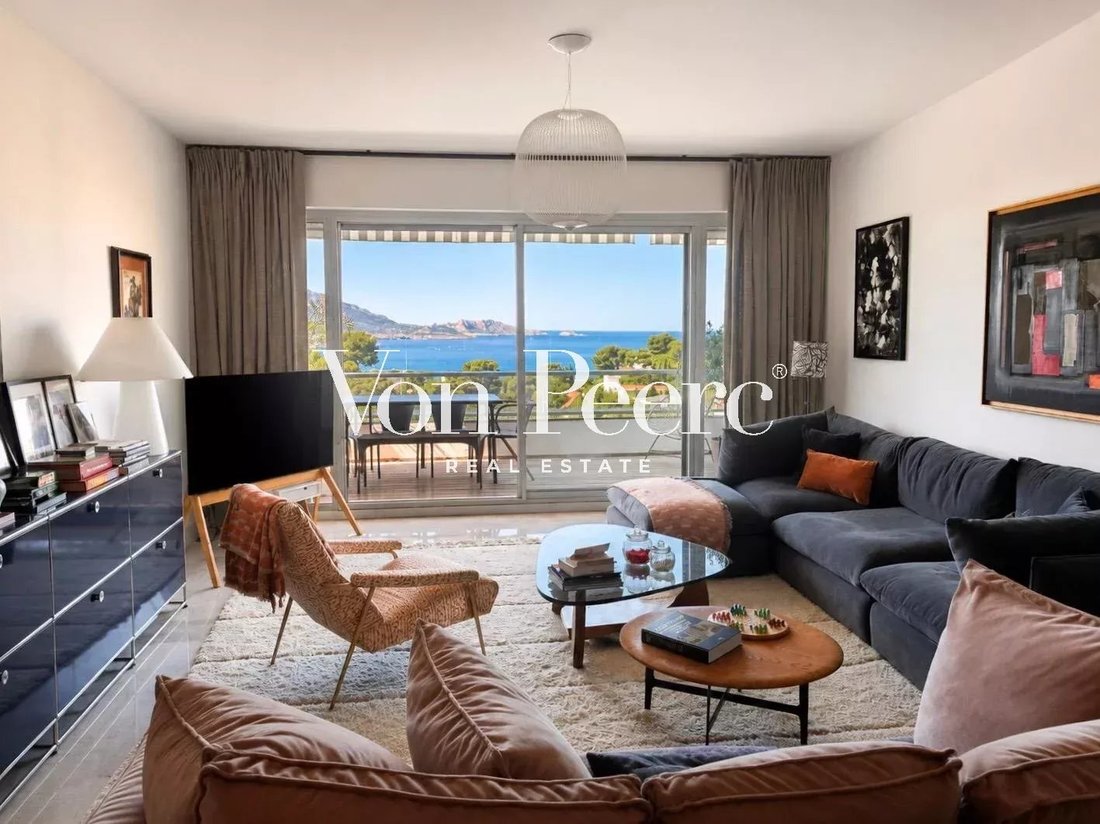 Apartment in Périer, 8e Arrondissement, Marseille 1 - 18271797