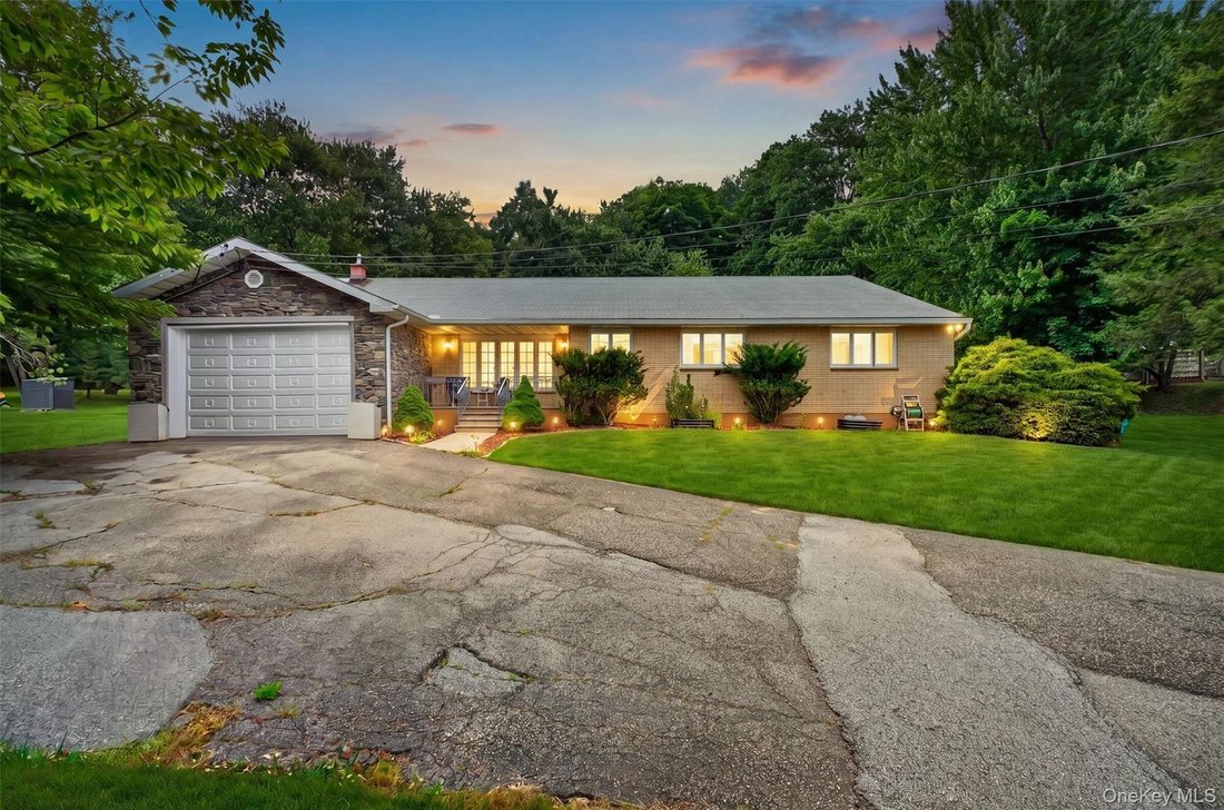 House in Wappingers Falls, New York, United States 1 - 18205485