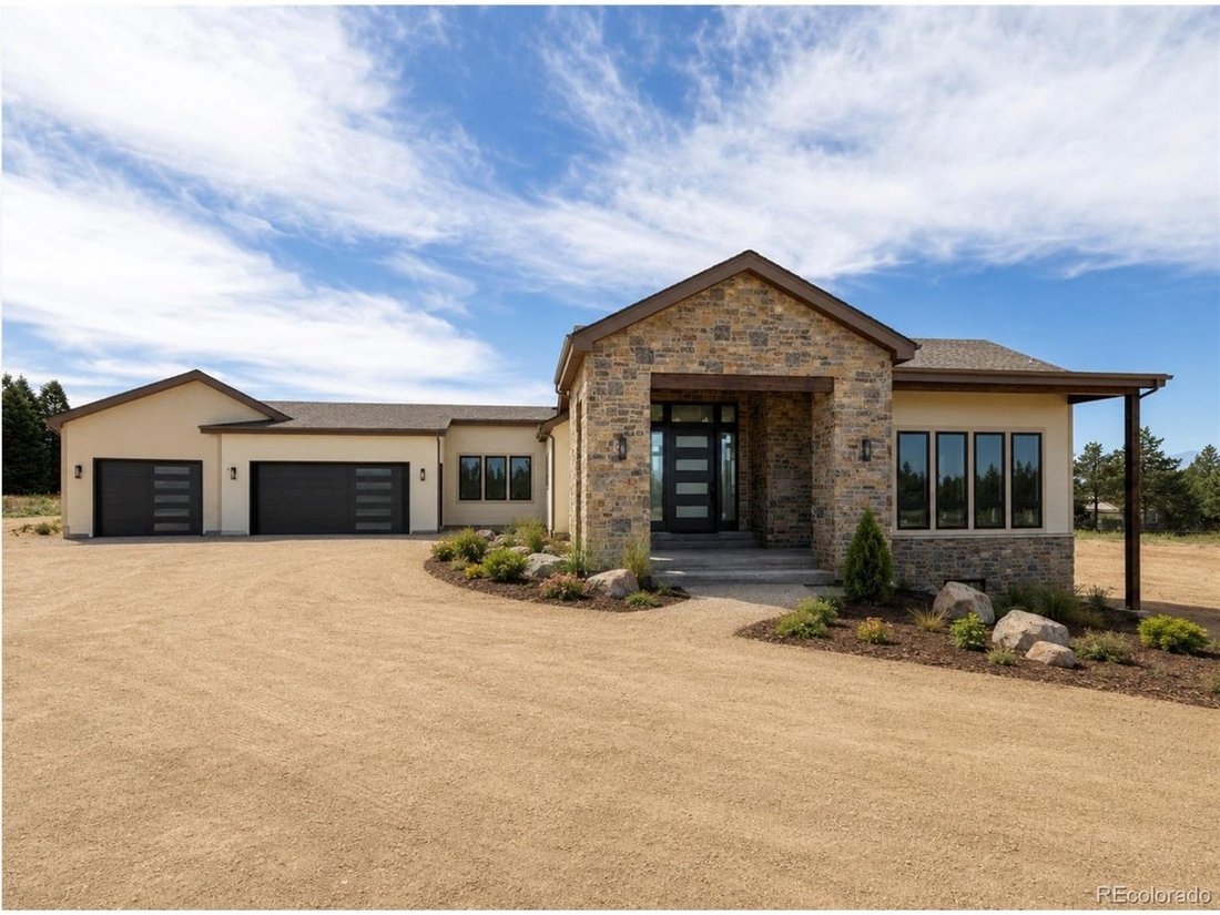 House in Colorado Springs, Colorado, United States 2 - 18270206